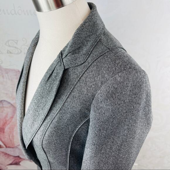 White House Black Market tailored jacket flare hips Size 6 - Picture 9 of 13